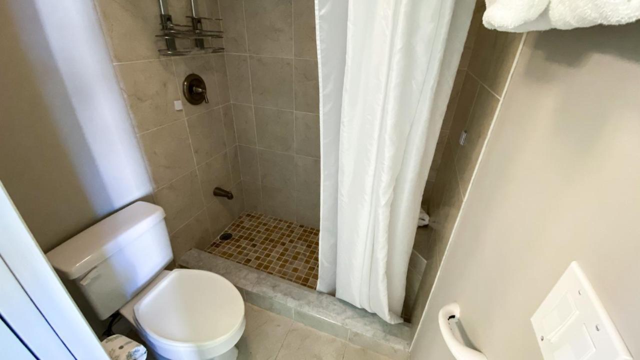 The Makai Suite At The Waikiki Banyan 檀香山 外观 照片